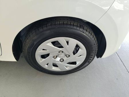 2025-Hyundai-Grand-i10-12-Motion-Auto_12