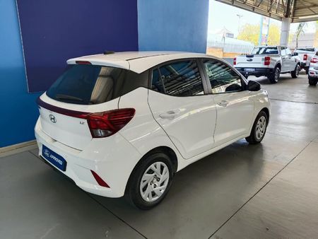 2025-Hyundai-Grand-i10-12-Motion-Auto_1
