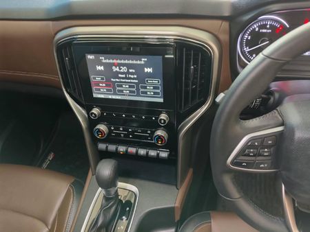 2025-Mahindra-Scorpio-N-22D-Auto-Z8_9
