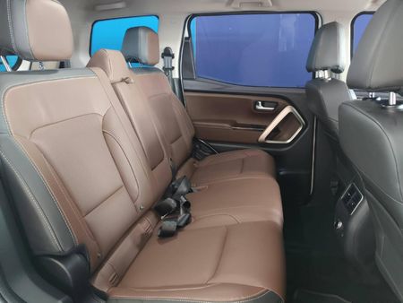 2025-Mahindra-Scorpio-N-22D-Auto-Z8_14