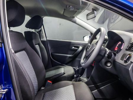 2026-Volkswagen-Polo-Vivo-14-Life_11
