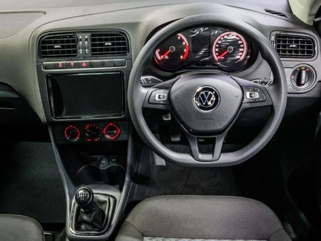 2026-Volkswagen-Polo-Vivo-14-Life_15