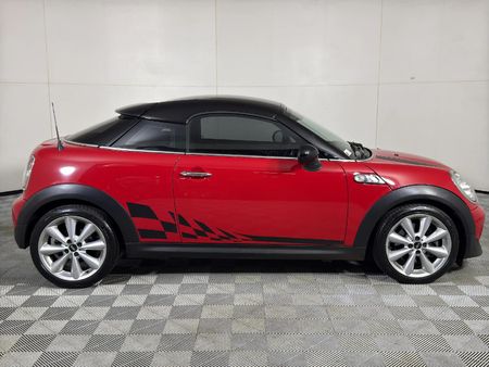 2015-MINI-Coupe-Cooper-S_3