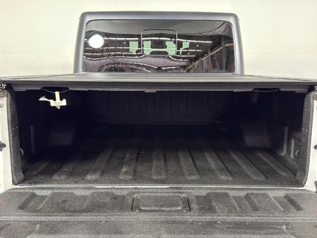 2022-Jeep-Gladiator-Rubicon-36-4x4-Auto-Double-Cab_14