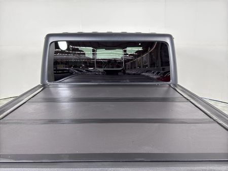 2022-Jeep-Gladiator-Rubicon-36-4x4-Auto-Double-Cab_16