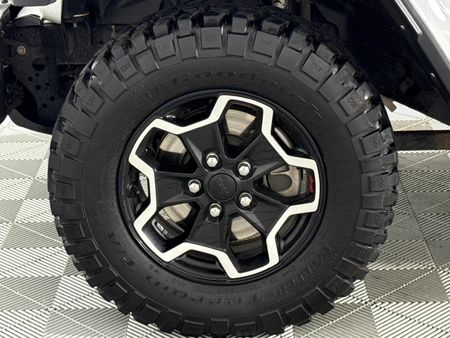 2022-Jeep-Gladiator-Rubicon-36-4x4-Auto-Double-Cab_17