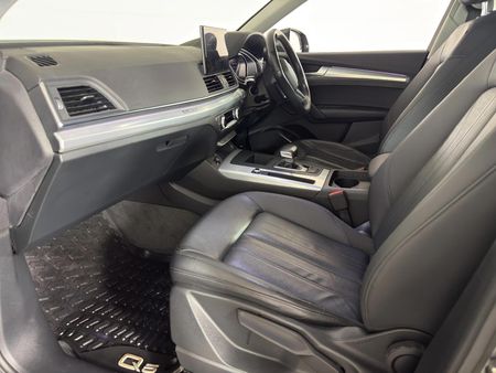 2022-Audi-Q5-Sportback-quattro-S-Line-Auto-40-TDI_9