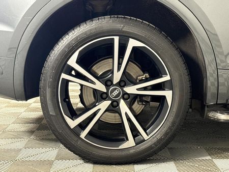 2022-Audi-Q5-Sportback-quattro-S-Line-Auto-40-TDI_18