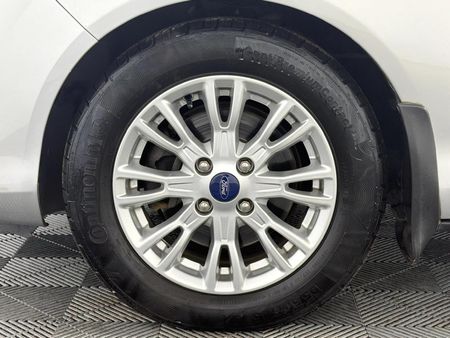 2016-Ford-B-Max-10-EcoBoost-Titanium_15