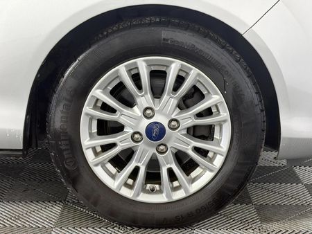 2016-Ford-B-Max-10-EcoBoost-Titanium_16