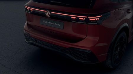 2026-Volkswagen-Tiguan-14TSI-R-Line_5