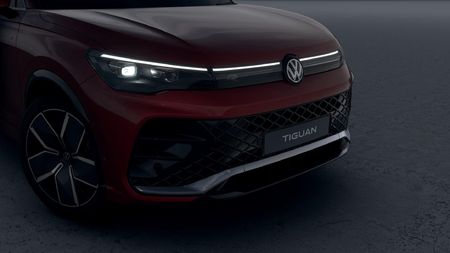 2026-Volkswagen-Tiguan-20-TSI-R-Line-4Motion-Auto_6