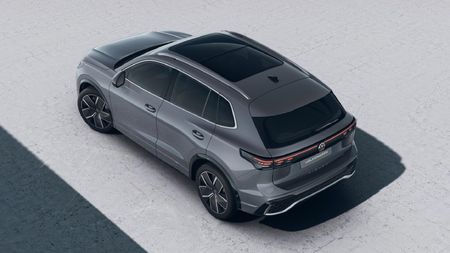 2026-Volkswagen-Tiguan-20-TSI-R-Line-4Motion-Auto_3