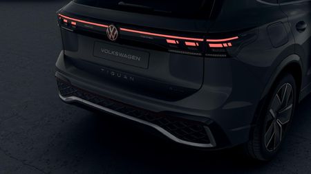 2026-Volkswagen-Tiguan-20-TSI-R-Line-4Motion-Auto_5