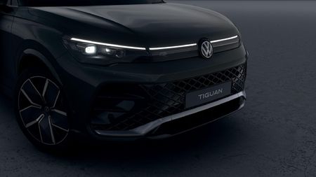 2026-Volkswagen-Tiguan-20-TSI-R-Line-4Motion-Auto_11
