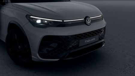 2026-Volkswagen-Tiguan-20-TSI-R-Line-4Motion-Auto_6