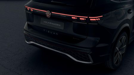 2026-Volkswagen-Tiguan-20-TSI-R-Line-4Motion-Auto_4
