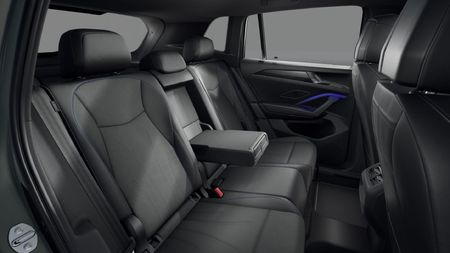 2026-Volkswagen-Tiguan-20-TSI-R-Line-4Motion-Auto_10