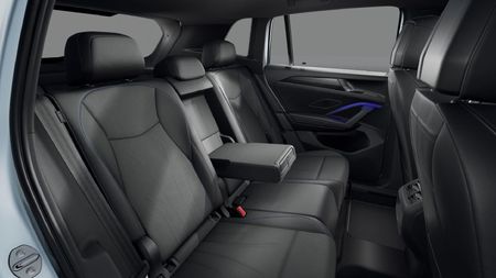 2026-Volkswagen-Tiguan-20-TSI-R-Line-4Motion-Auto_10