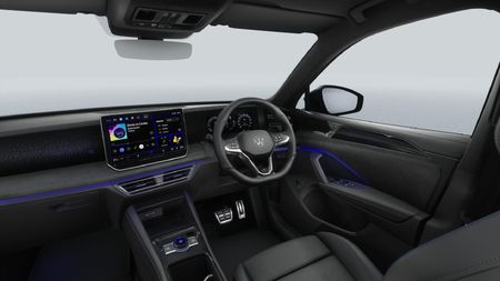 2026-Volkswagen-Tiguan-20TDI-R-Line-4Motion_8
