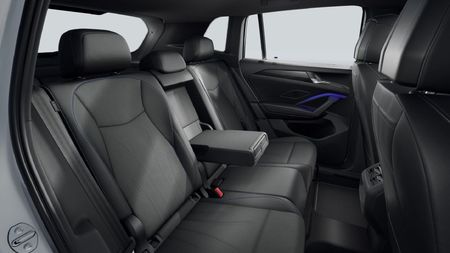 2026-Volkswagen-Tiguan-20TDI-R-Line-4Motion_10