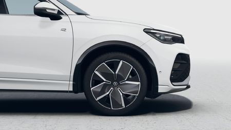2026-Volkswagen-Tiguan-20TDI-R-Line-4Motion_7