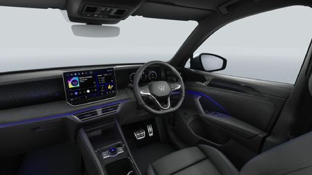 2026-Volkswagen-Tiguan-20TDI-R-Line-4Motion_8