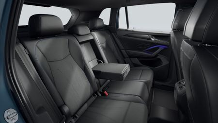 2026-Volkswagen-Tiguan-20TDI-R-Line-4Motion_10
