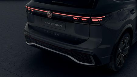 2026-Volkswagen-Tiguan-20TDI-R-Line-4Motion_5