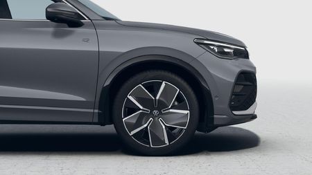 2026-Volkswagen-Tiguan-20TDI-R-Line-4Motion_7