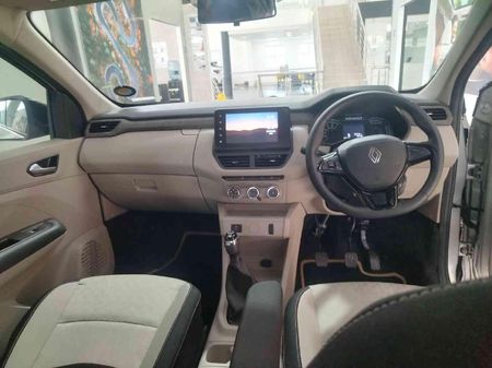 2026-Renault-Triber-10-Techno_10