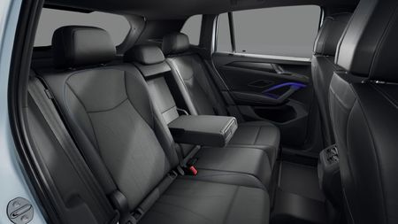 2026-Volkswagen-Tiguan-20-TSI-R-Line-4Motion-Auto_10
