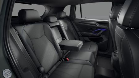 2026-Volkswagen-Tiguan-20-TSI-R-Line-4Motion-Auto_10