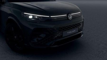 2026-Volkswagen-Tiguan-20-TSI-R-Line-4Motion-Auto_6