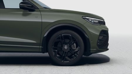 2026-Volkswagen-Tiguan-20-TSI-R-Line-4Motion-Auto_7