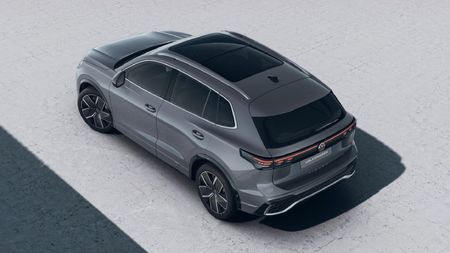 2026-Volkswagen-Tiguan-20-TSI-R-Line-4Motion-Auto_3