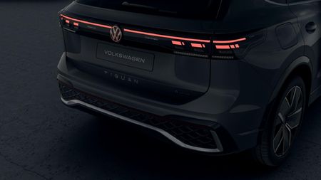 2026-Volkswagen-Tiguan-20-TSI-R-Line-4Motion-Auto_5