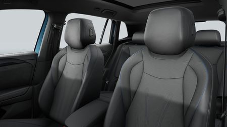 2026-Volkswagen-Tiguan-20-TSI-R-Line-4Motion-Auto_9