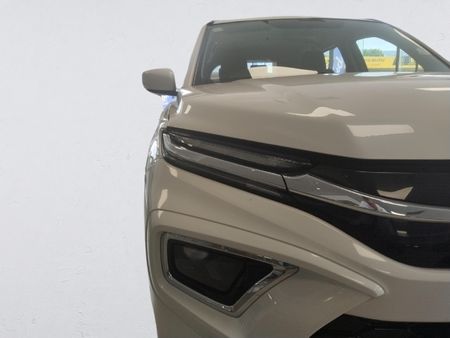 2025-Toyota-Urban-Cruiser-15-XR-Auto_15