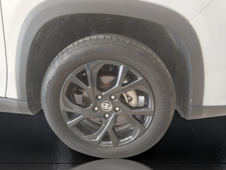 2025-Toyota-Urban-Cruiser-15-XR-Auto_16