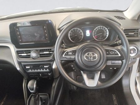 2025-Toyota-Urban-Cruiser-15-XR-Auto_8