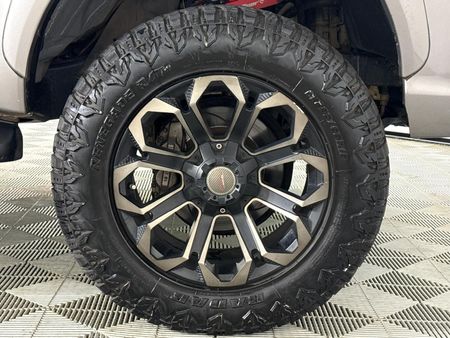 2019-Toyota-Hilux-28-GD-6-Raised-Body-Raider-4x4-Auto-Extended-Cab_10