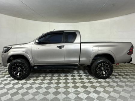 2019-Toyota-Hilux-28-GD-6-Raised-Body-Raider-4x4-Auto-Extended-Cab_4