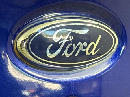 2016-Ford-Figo-15-Ambiente-5-dr_12