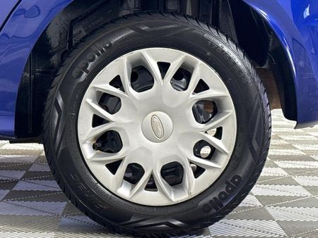 2016-Ford-Figo-15-Ambiente-5-dr_18