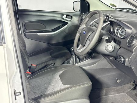 2017-Ford-Figo-15-Titanium-5-dr_10