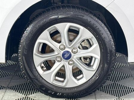 2017-Ford-Figo-15-Titanium-5-dr_17