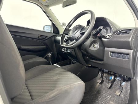 2020-Suzuki-Swift-12-GA_10