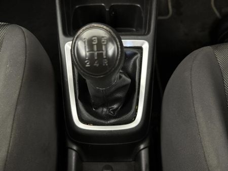 2020-Suzuki-Swift-12-GA_11