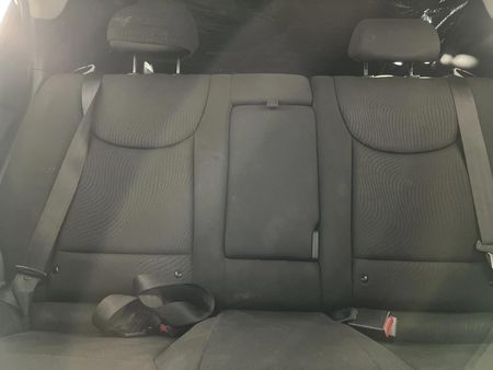 2017-Hyundai-Elantra-16-Executive_8